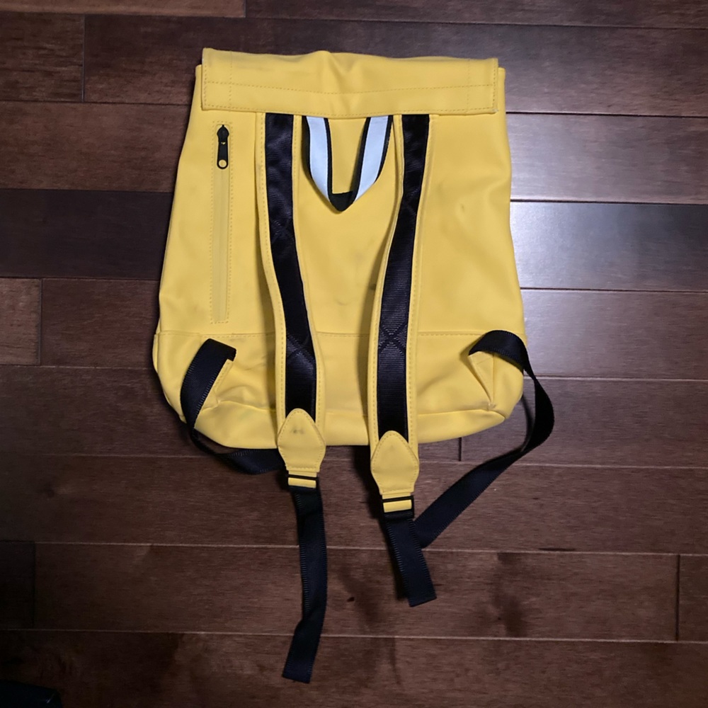 Hunter for Target Yellow Backpack - Picture 5 of 10